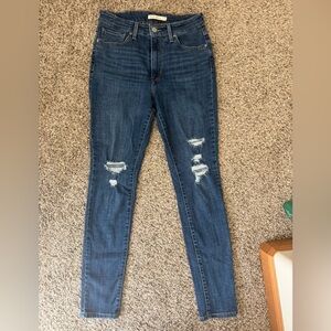 Levi’s 721 High Rise Skinny Size 27